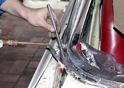 Restauration eines Mercedes W111 250SE -Schweissarbeiten - Bericht von Pleff